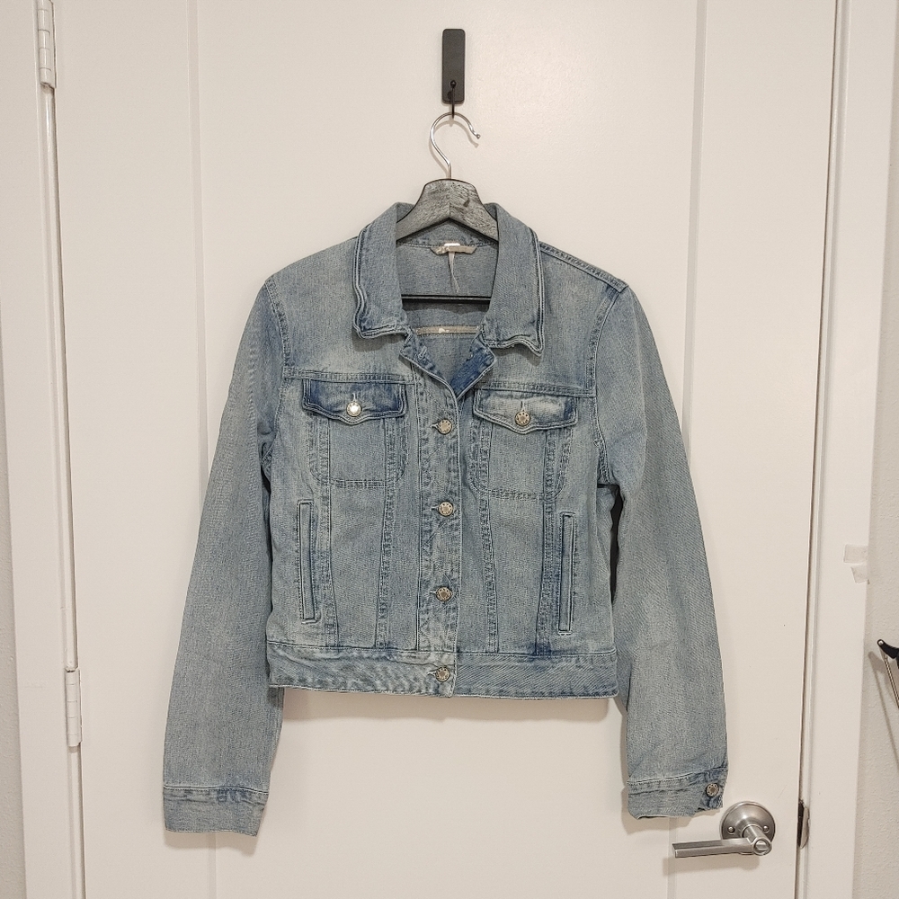 Free People Light Wash Denim Jean Jacket